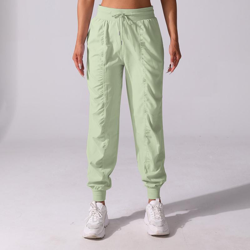 Dance Studio Relaxed-Fit Mid-Rise Cargo Jogger  | Womens Pants Clothing Pants